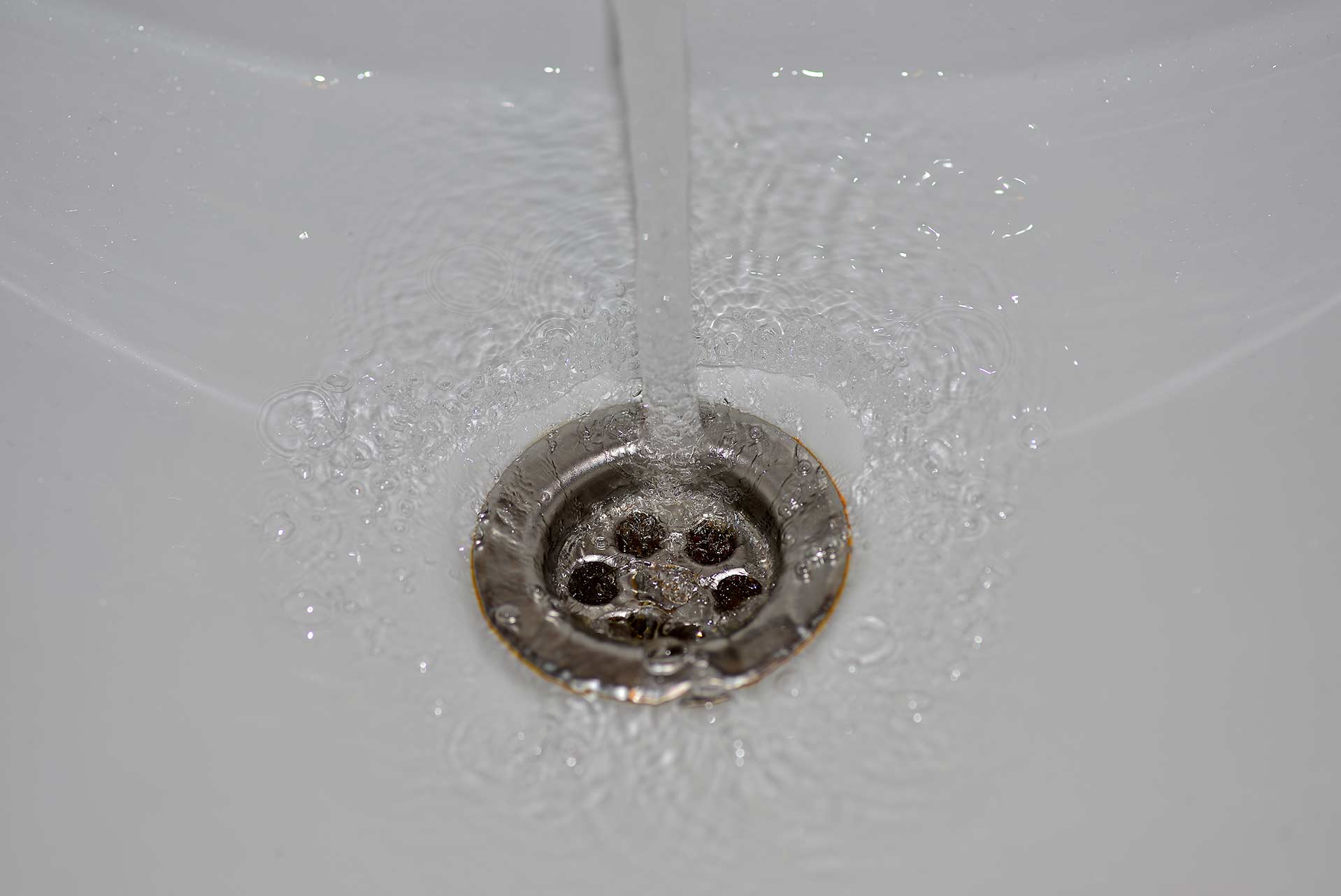 A2B Drains provides services to unblock blocked sinks and drains for properties in Shadwell.